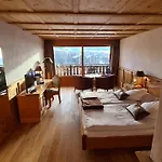 埃特里耶酒店 4*