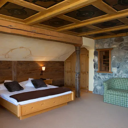 埃特里耶酒店 4* 克莱恩 蒙塔纳