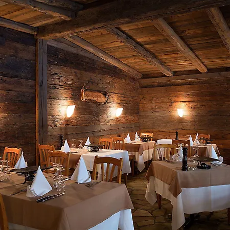 埃特里耶酒店 克莱恩 蒙塔纳