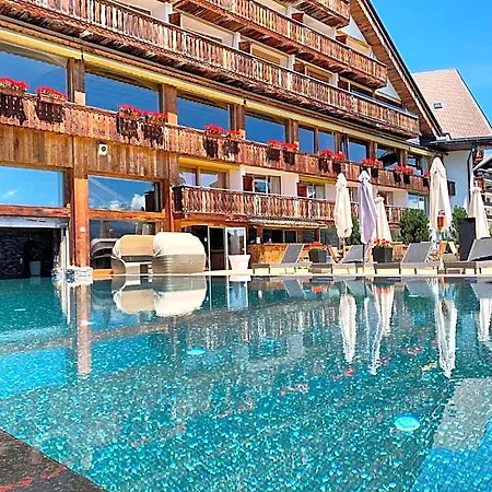 Hotel Etrier 4*