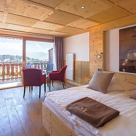 Etrier Hotel 4*