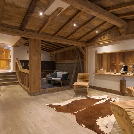 Etrier Hotel 4*